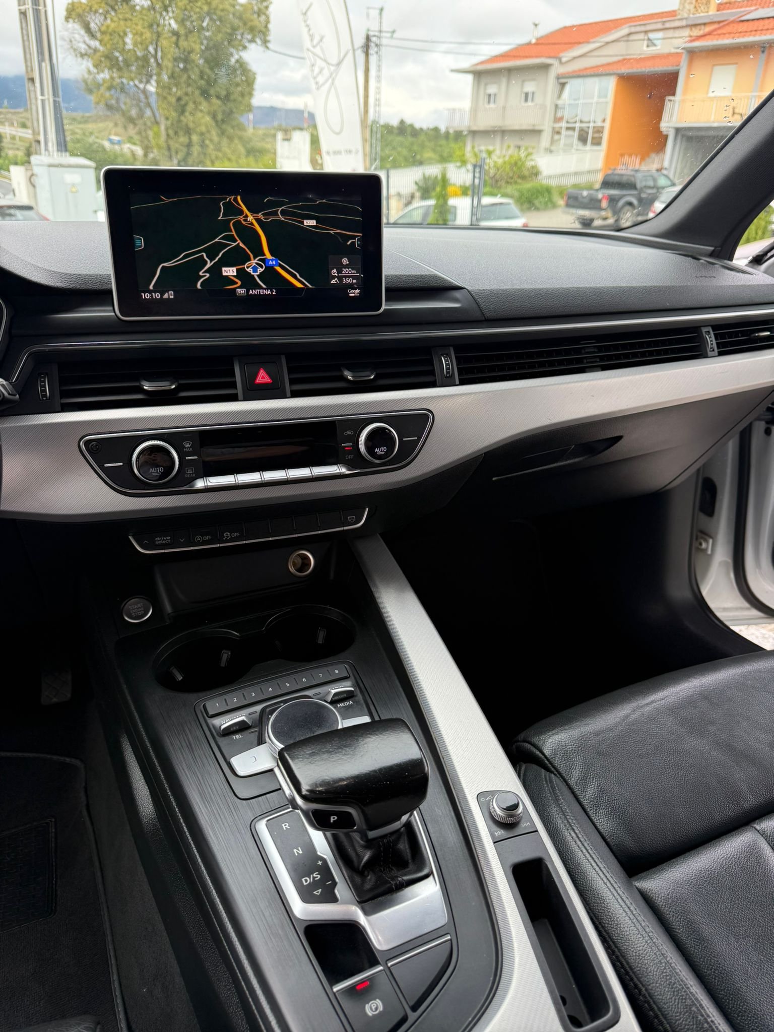 
								AUDI A4 2016 completo									