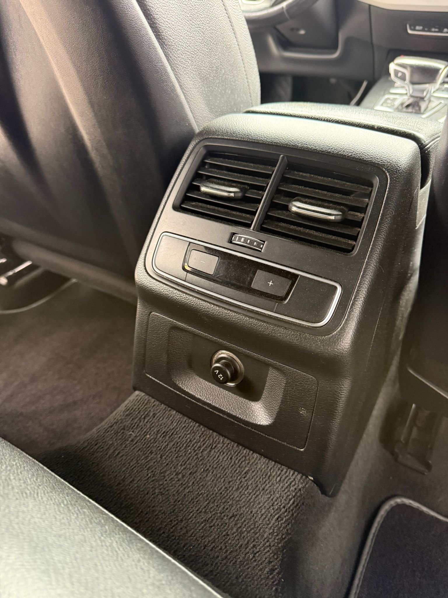 
								AUDI A4 2016 completo									