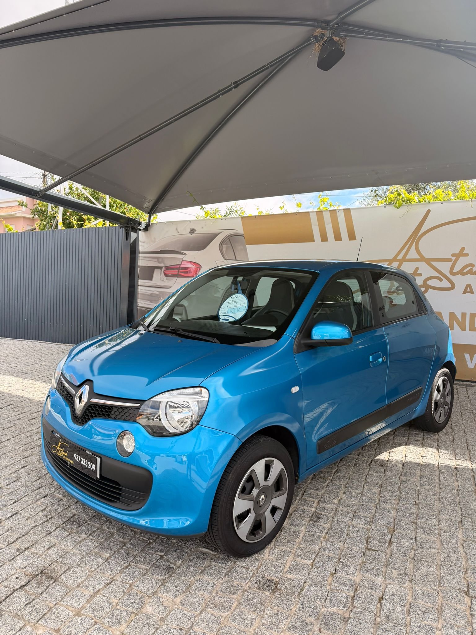 
								RENAULT TWINGO 2015 completo									