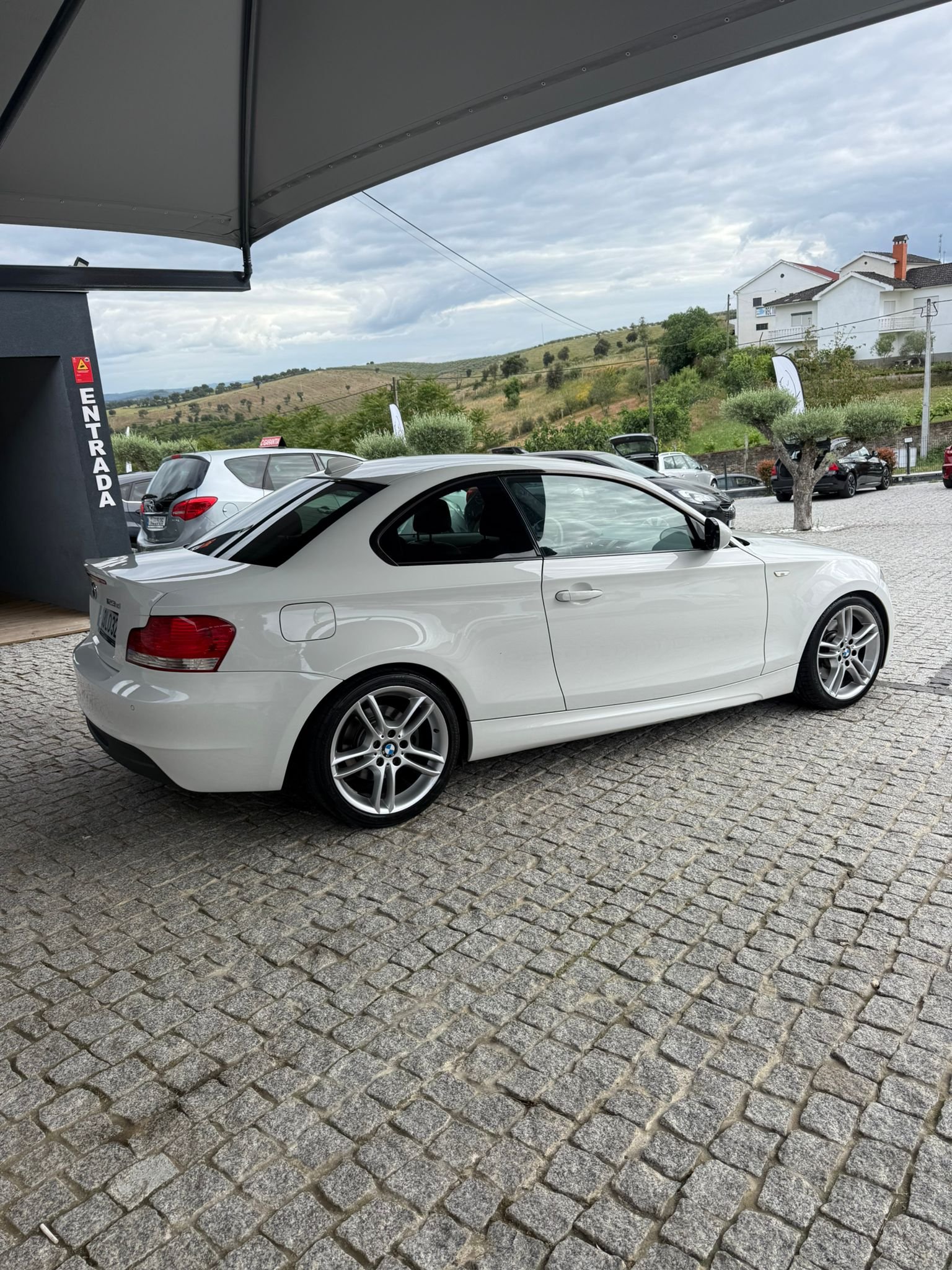 
								BMW 123D 2013 completo									