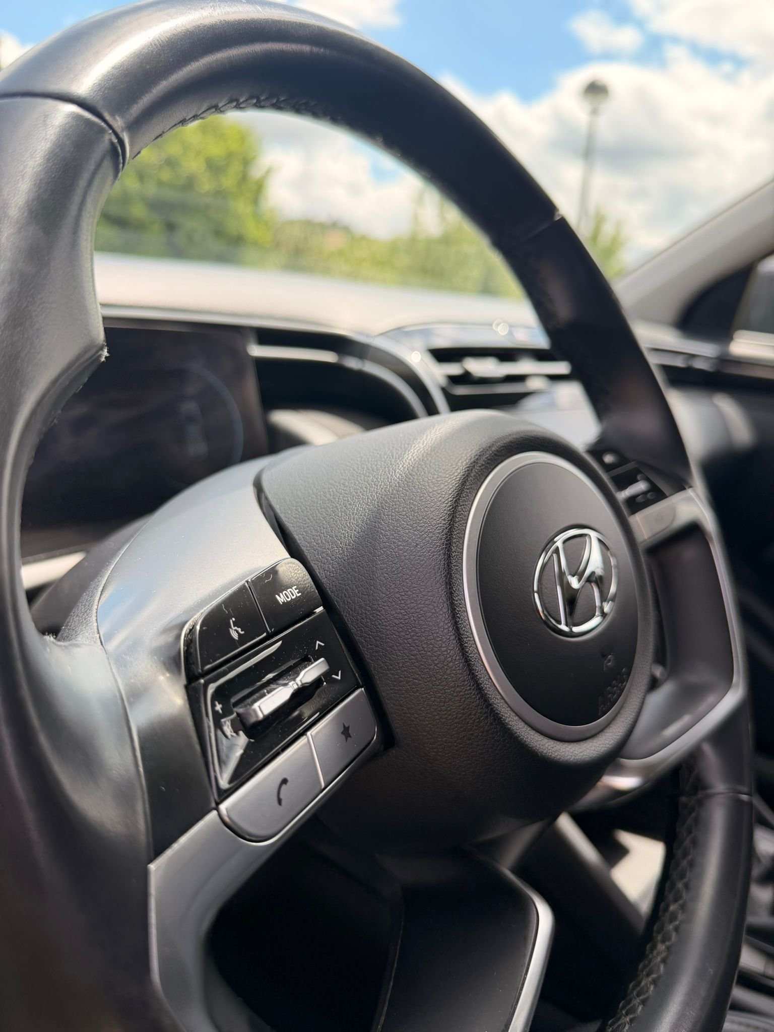 
								HYUNDAI TUCSON 2022 completo									