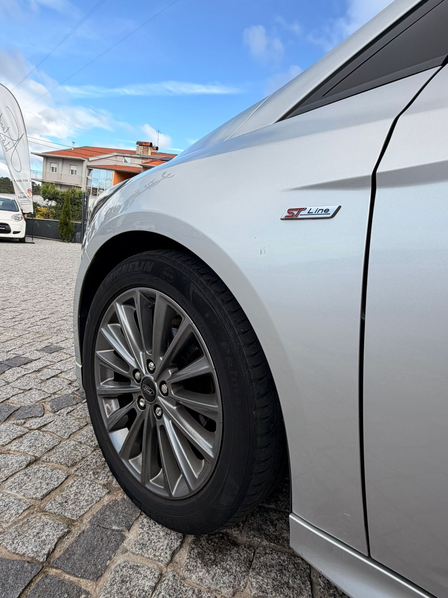 
								FORD FOCUS ST line 2018 completo									