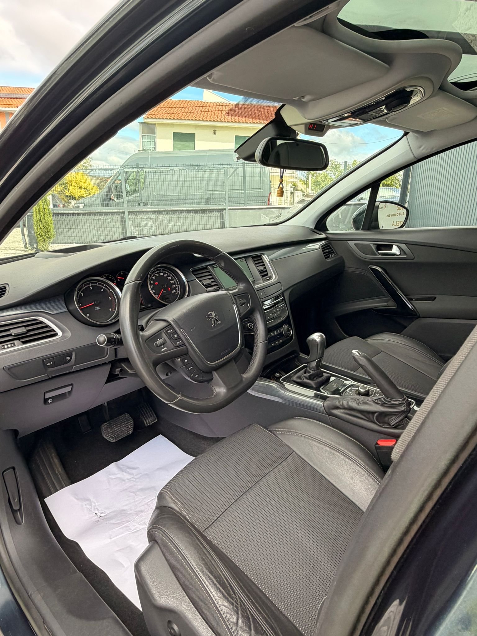 
								PEUGEOT 508 SW 2013 completo									