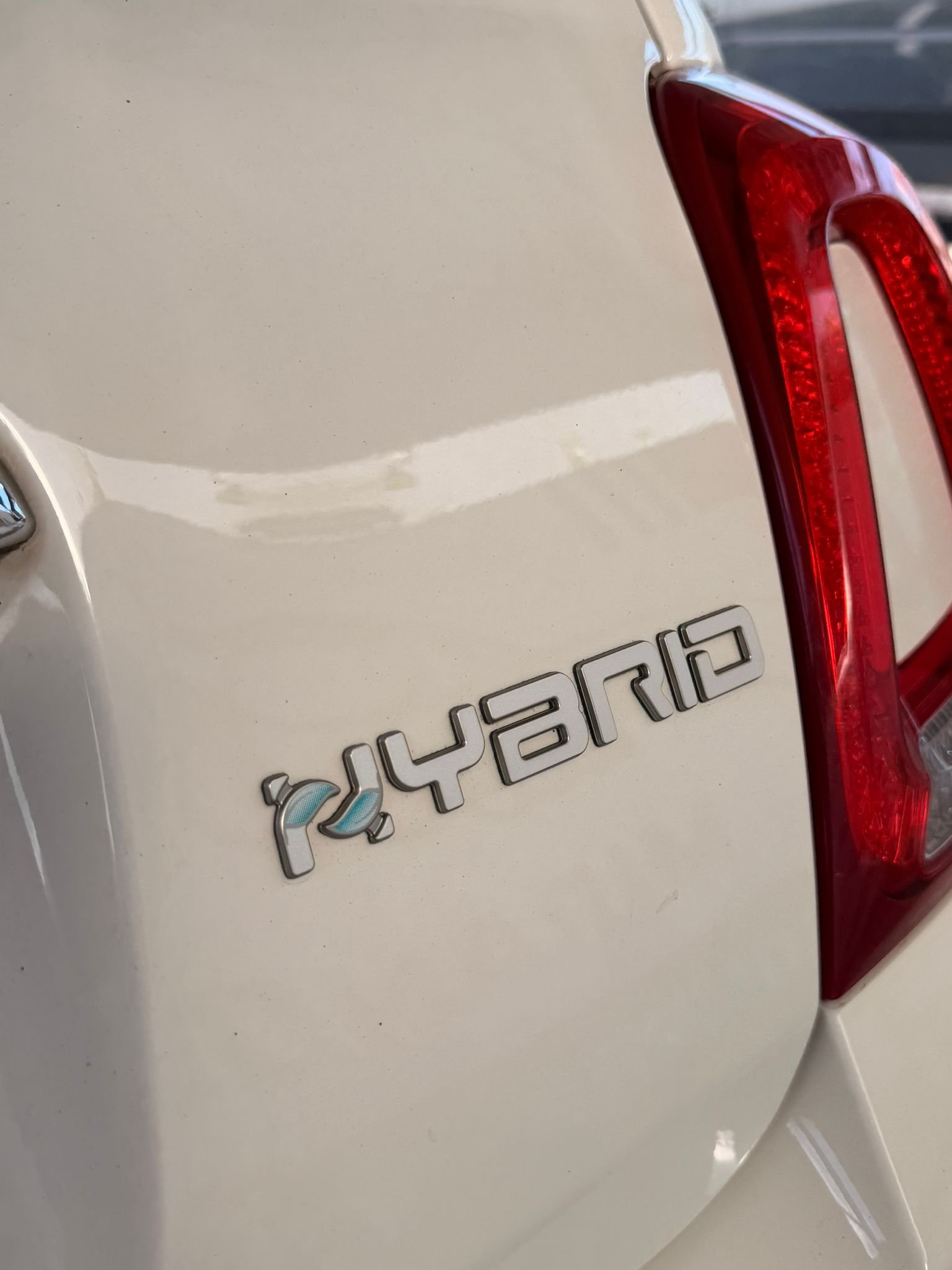 
								FIAT 500 HYBRID 2020 completo									