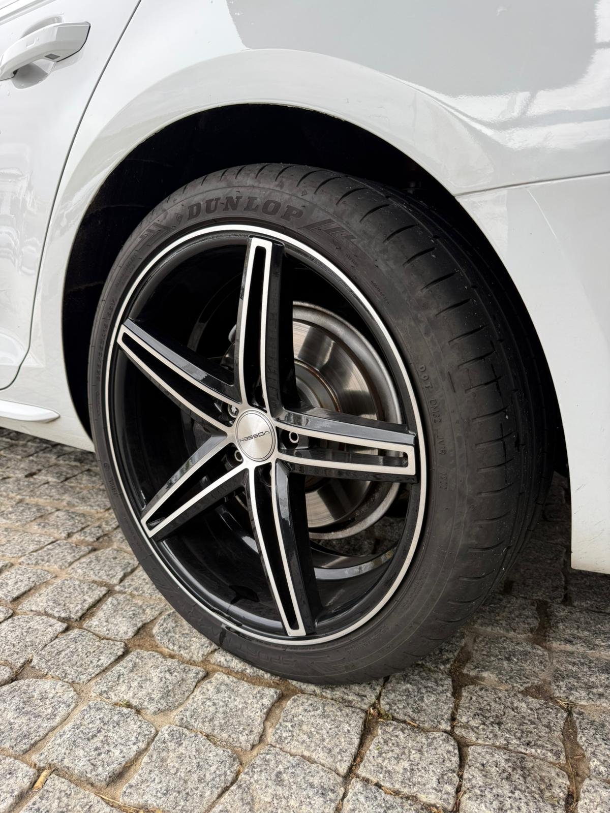 
								AUDI A4 2016 completo									