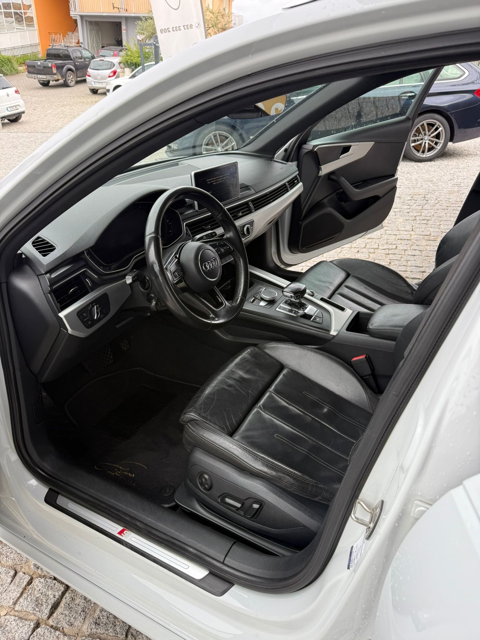 
								AUDI A4 2016 completo									