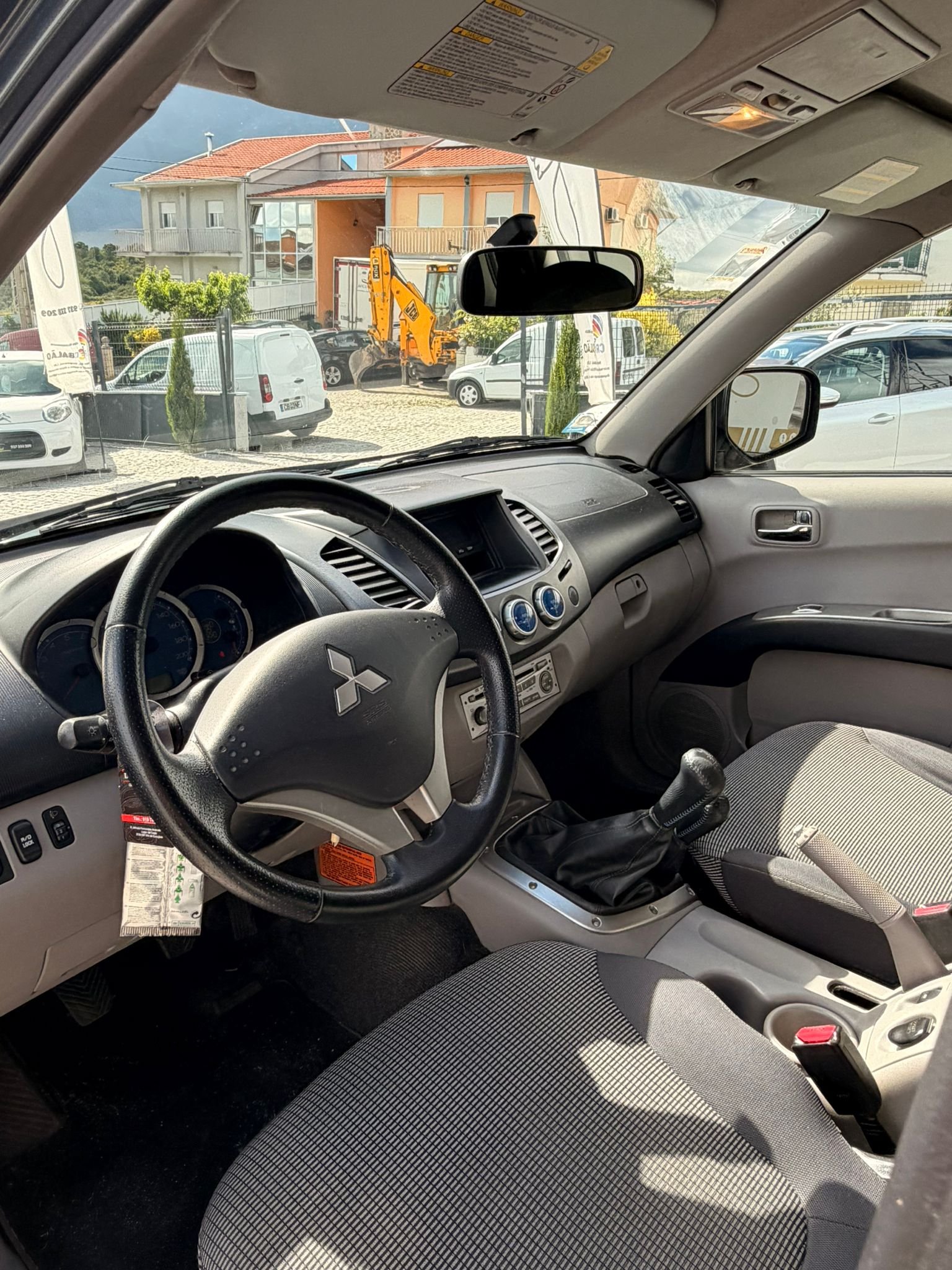 
								MITSUBISHI L200 STRAKAR 4X4 2006 completo									