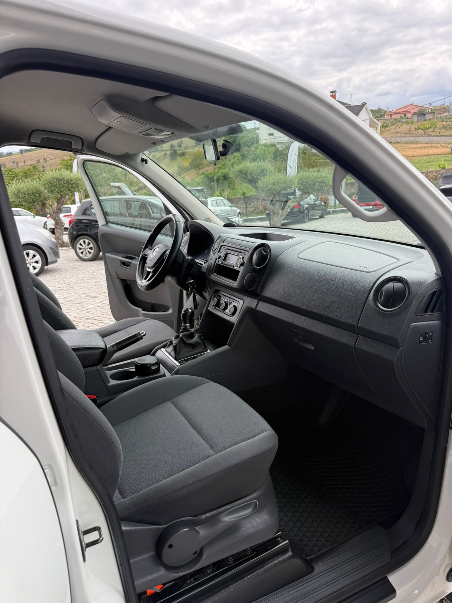 
								VW AMAROK 4X4 2016 completo									