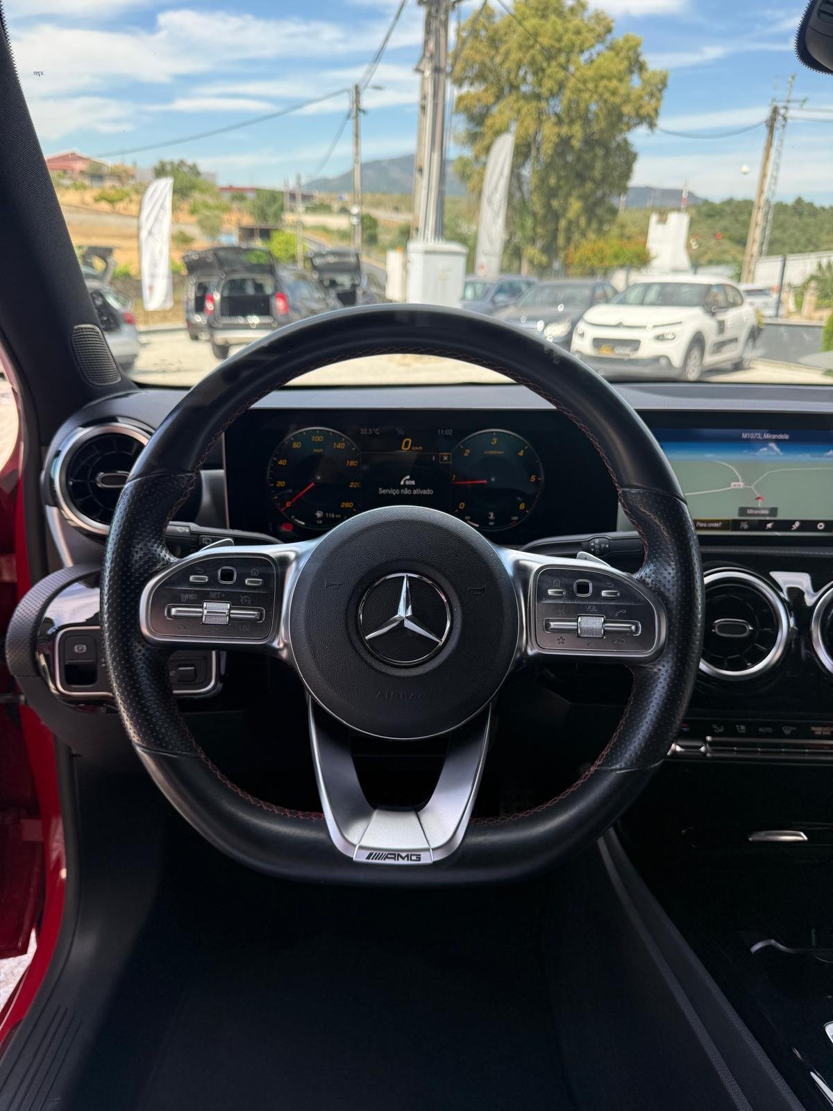 
								MERCEDES – BENZ CLASSE A 180 AMG LINE 2018 completo									