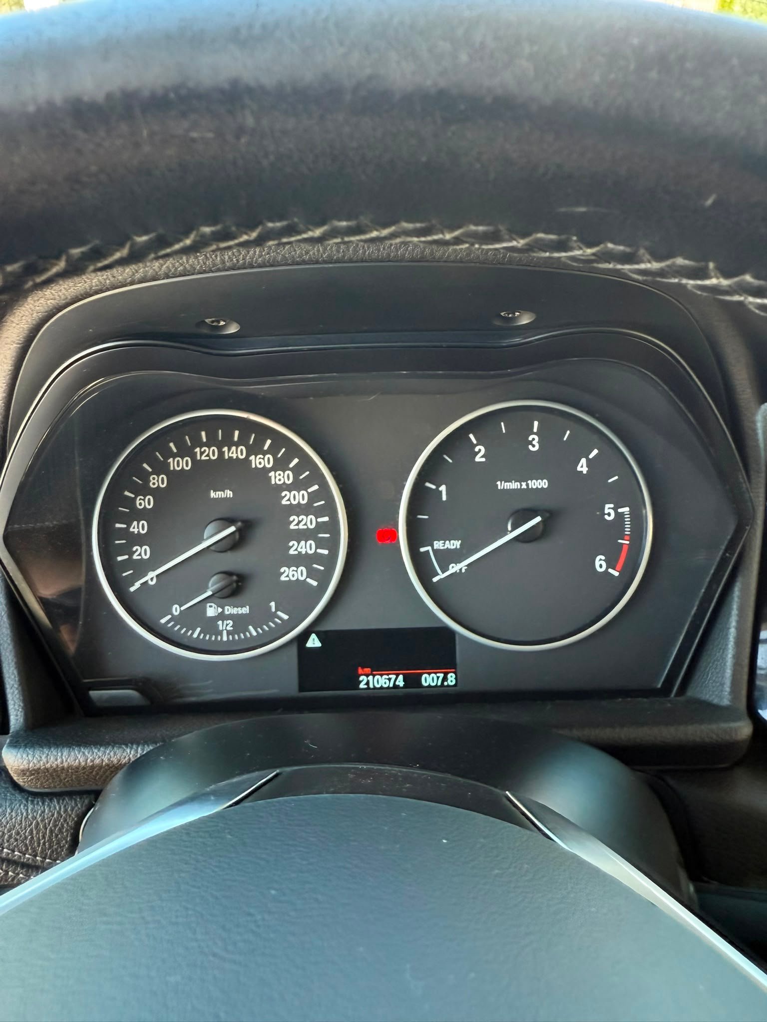 
								BMW 216D ACTIVE TOUR 2015 completo									