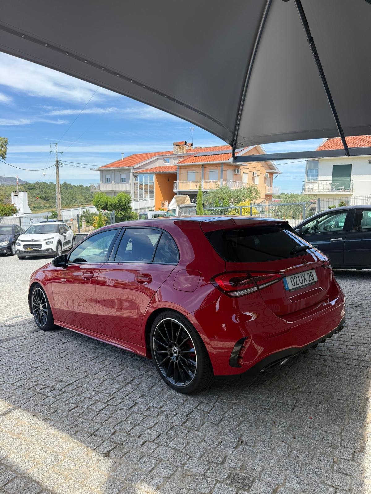 
								MERCEDES – BENZ CLASSE A 180 AMG LINE 2018 completo									