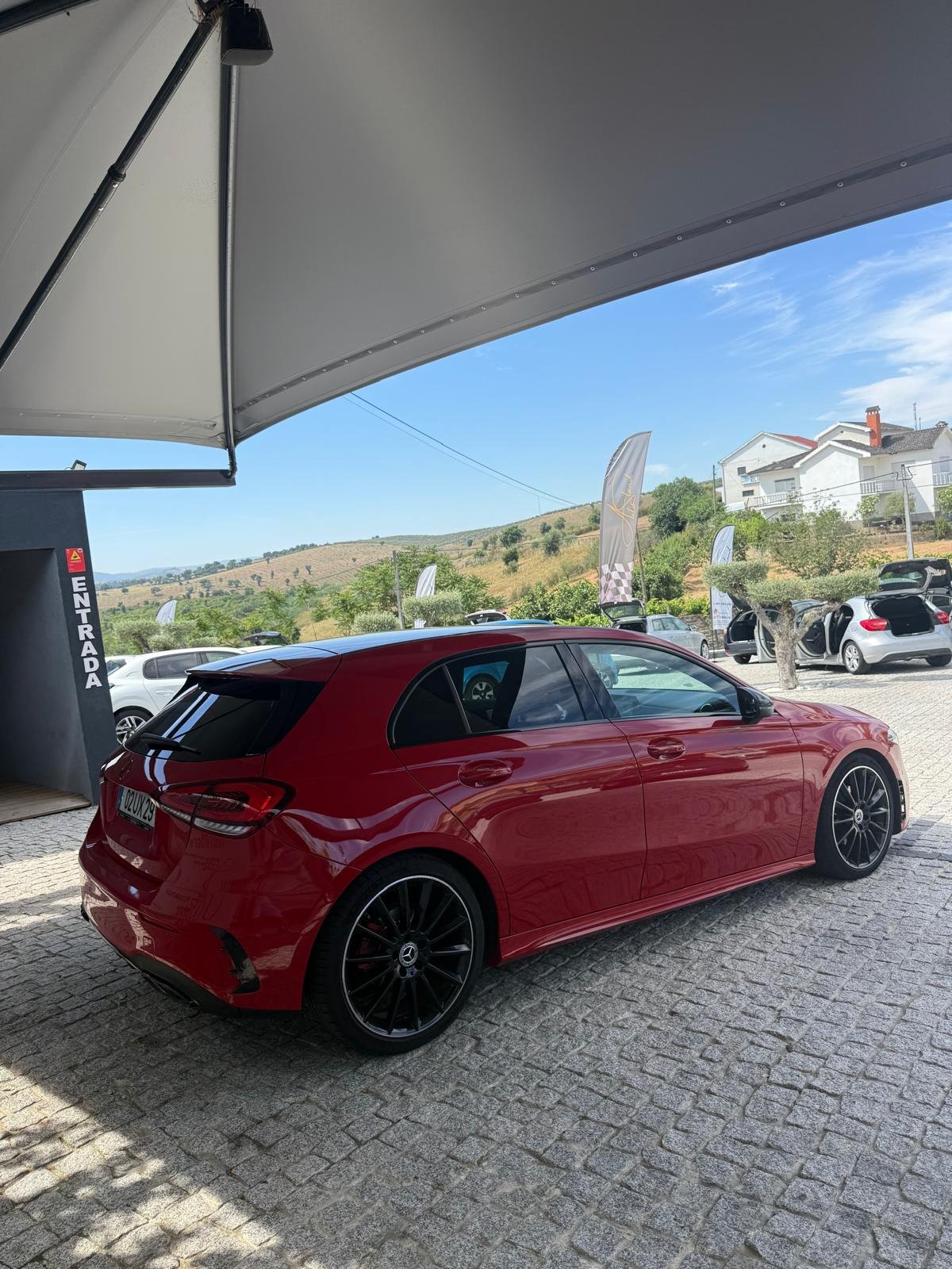 
								MERCEDES – BENZ CLASSE A 180 AMG LINE 2018 completo									