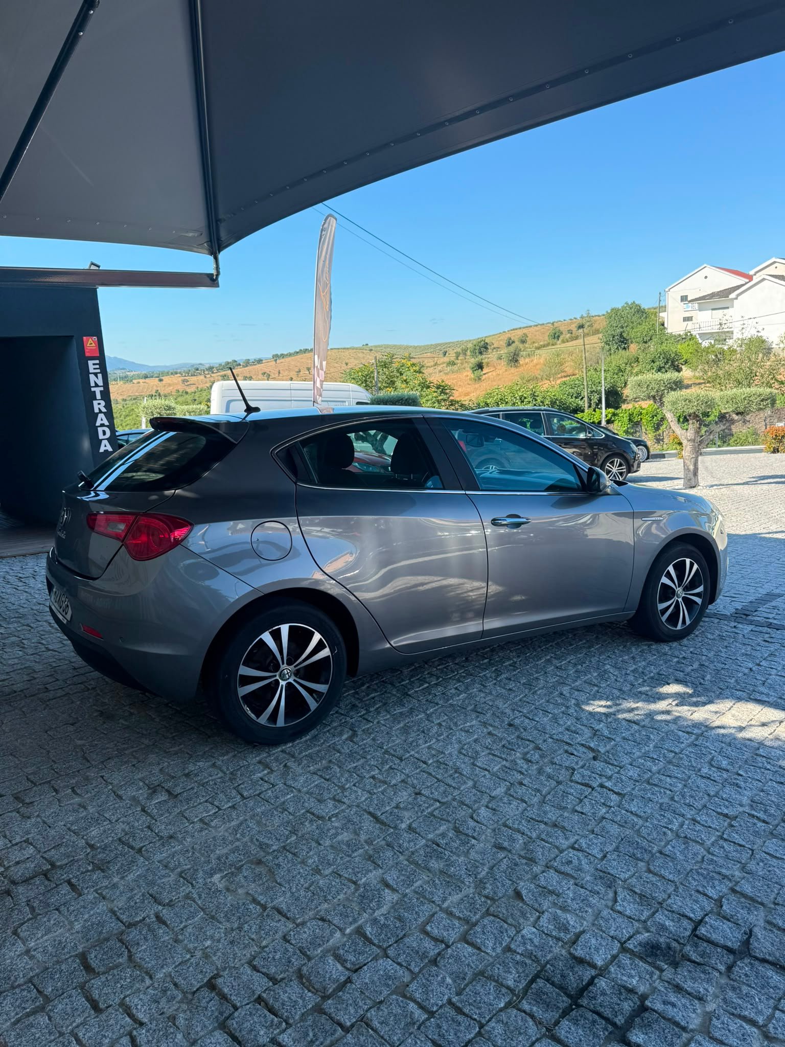 
								ALFA ROMEU GIULIETTA 2015 completo									