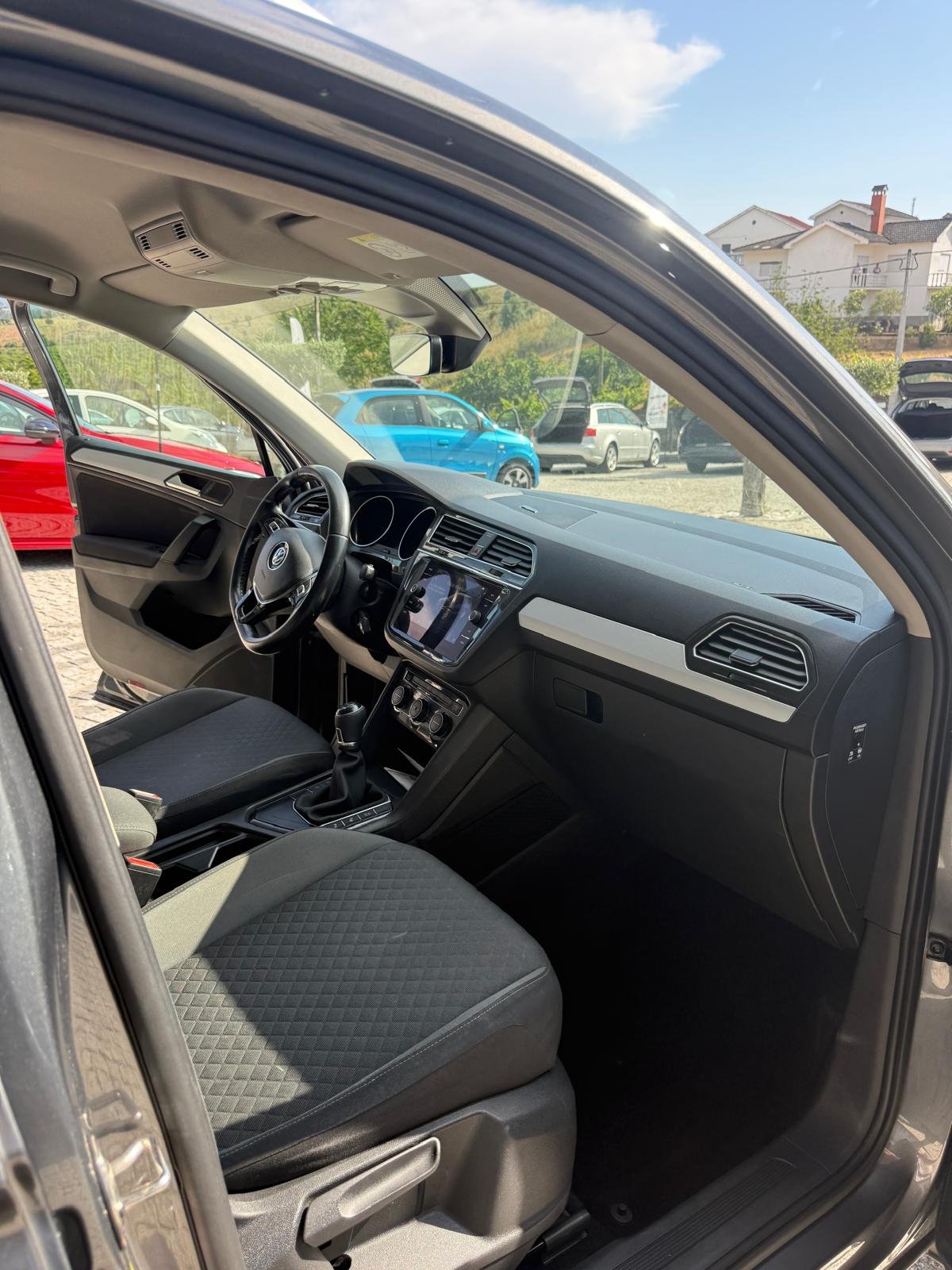 
								VOLKSWAGEN TIGUAN 2017 completo									