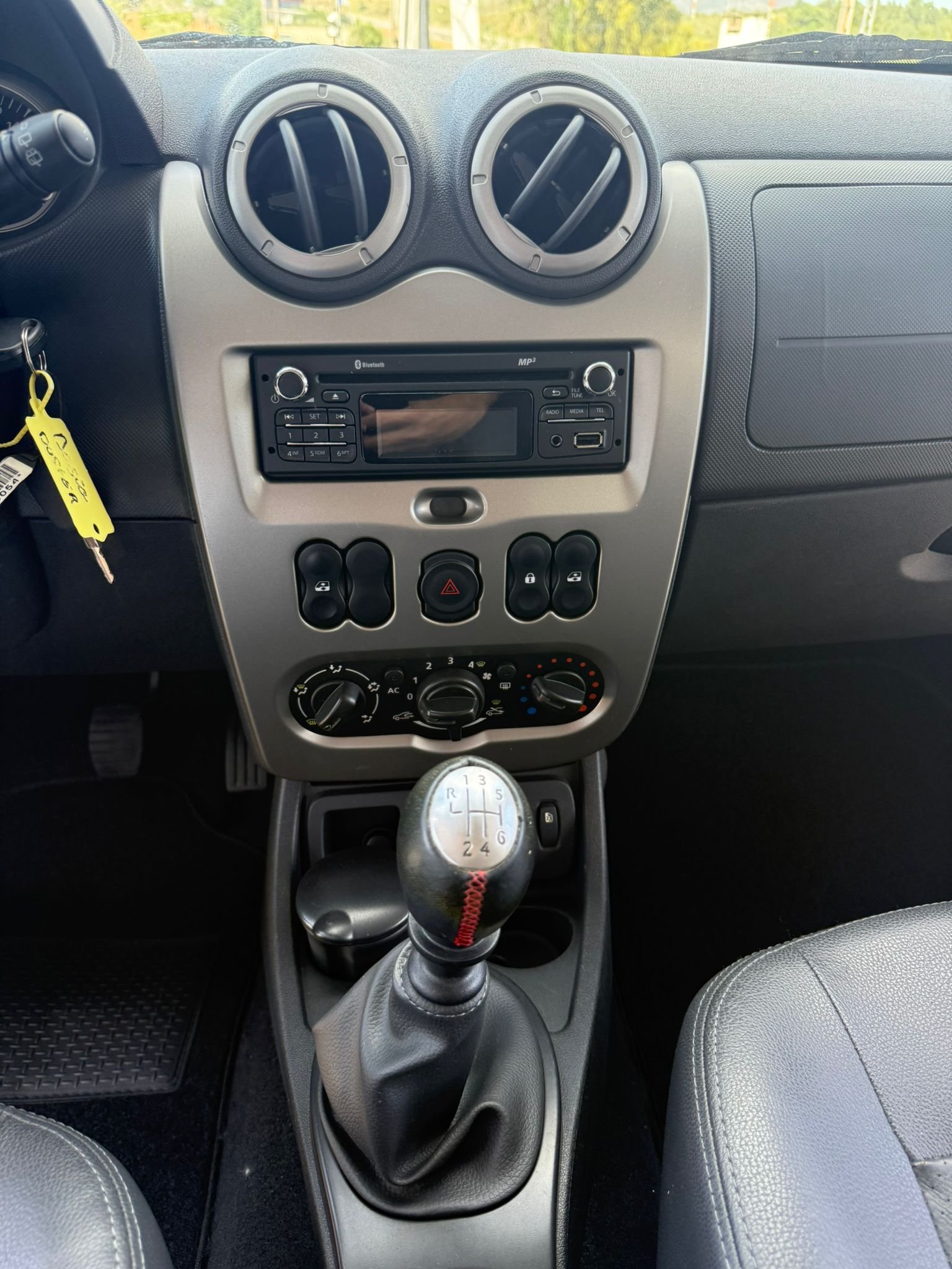 
								DACIA DUSTER 1.5 DCI 2013 completo									
