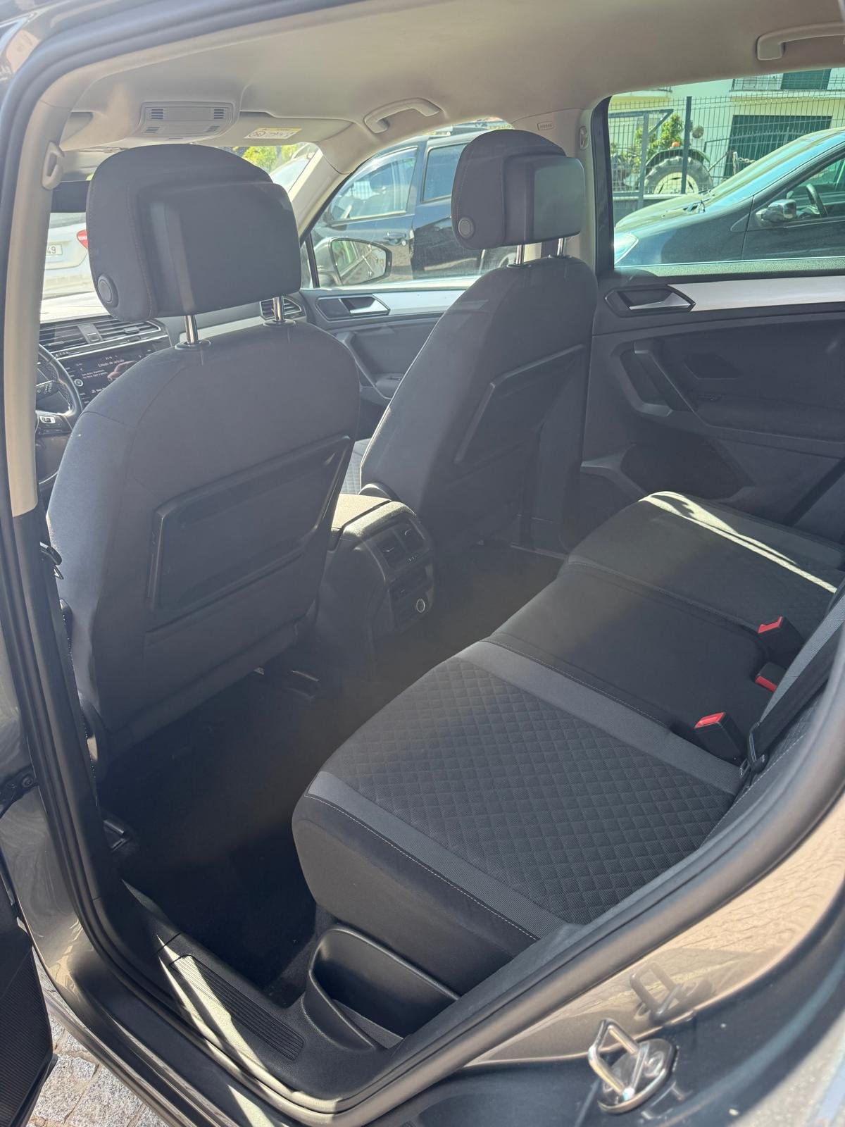 
								VOLKSWAGEN TIGUAN 2017 completo									