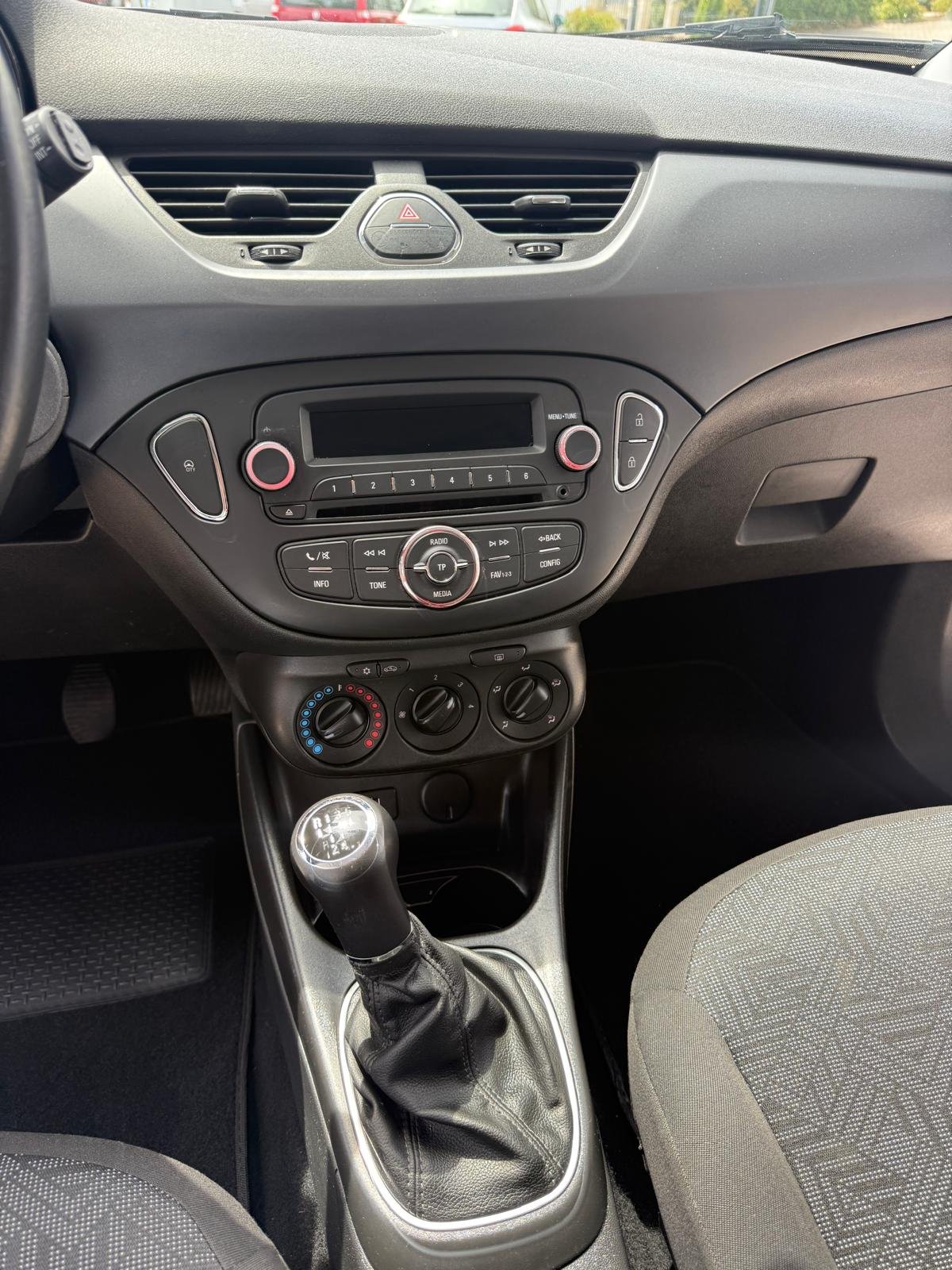 
								OPEL CORSA E 2018 completo									
