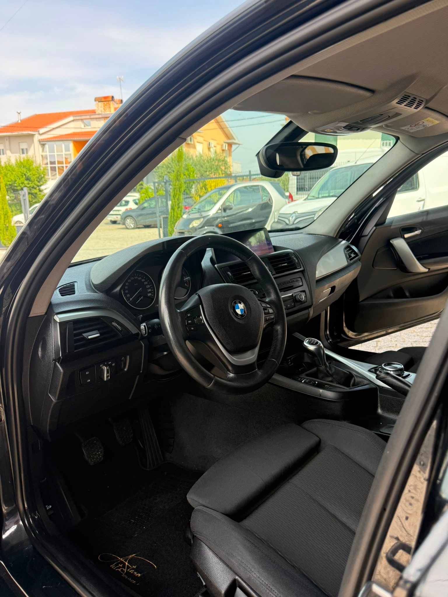 
								BMW 118D completo									