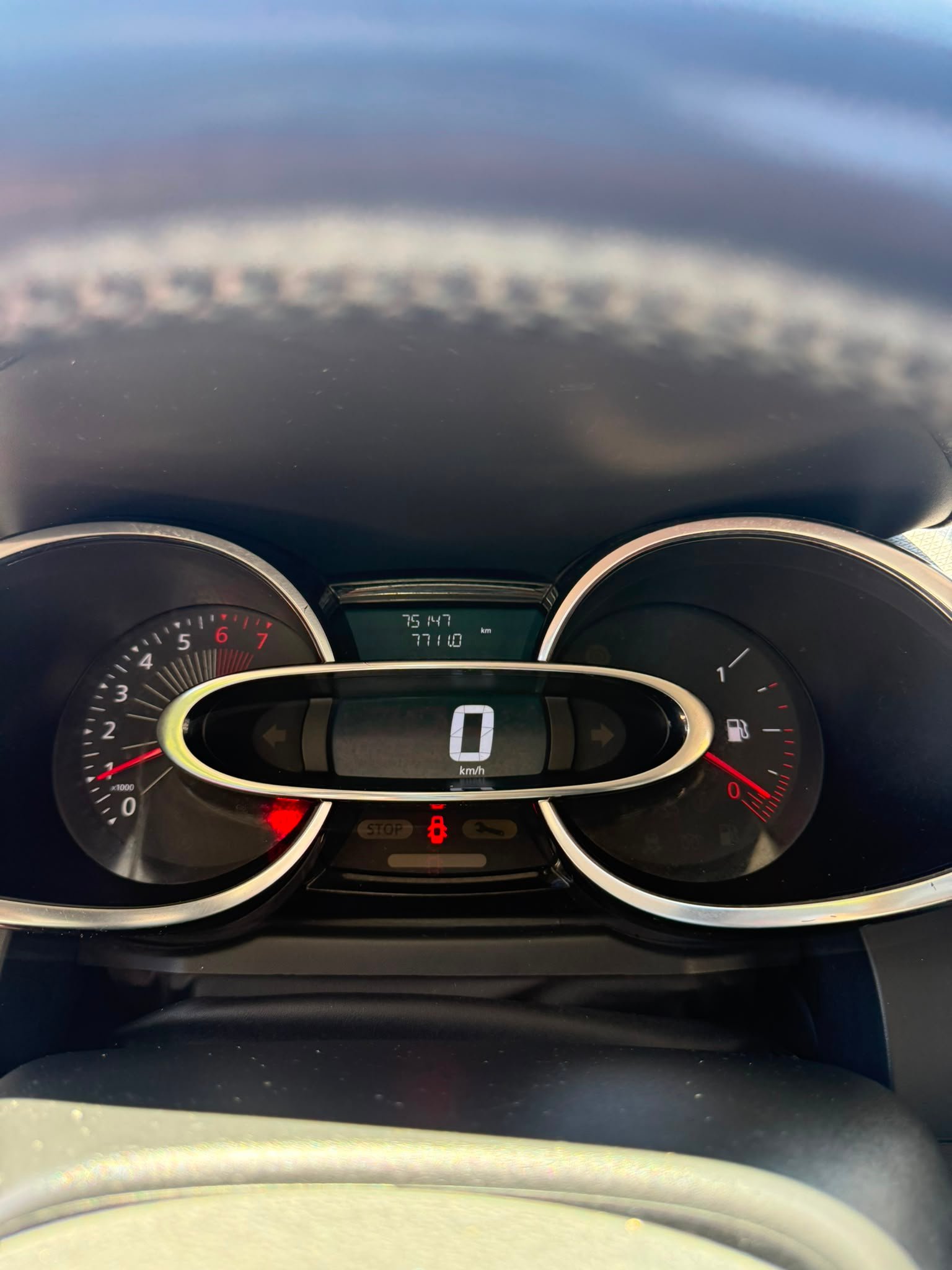 
								RENAULT CLIO 2016 completo									