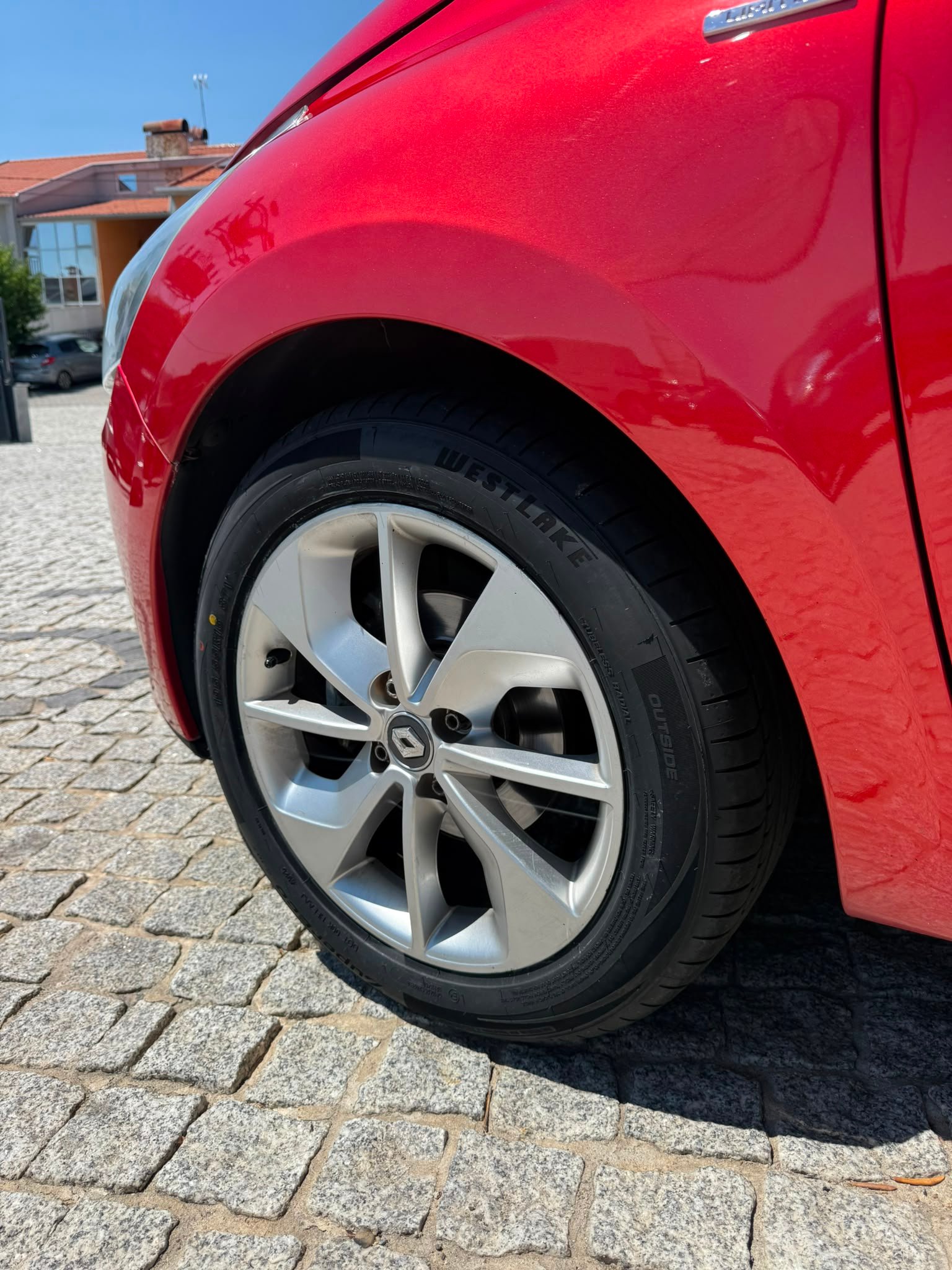 
								RENAULT CLIO 2016 completo									