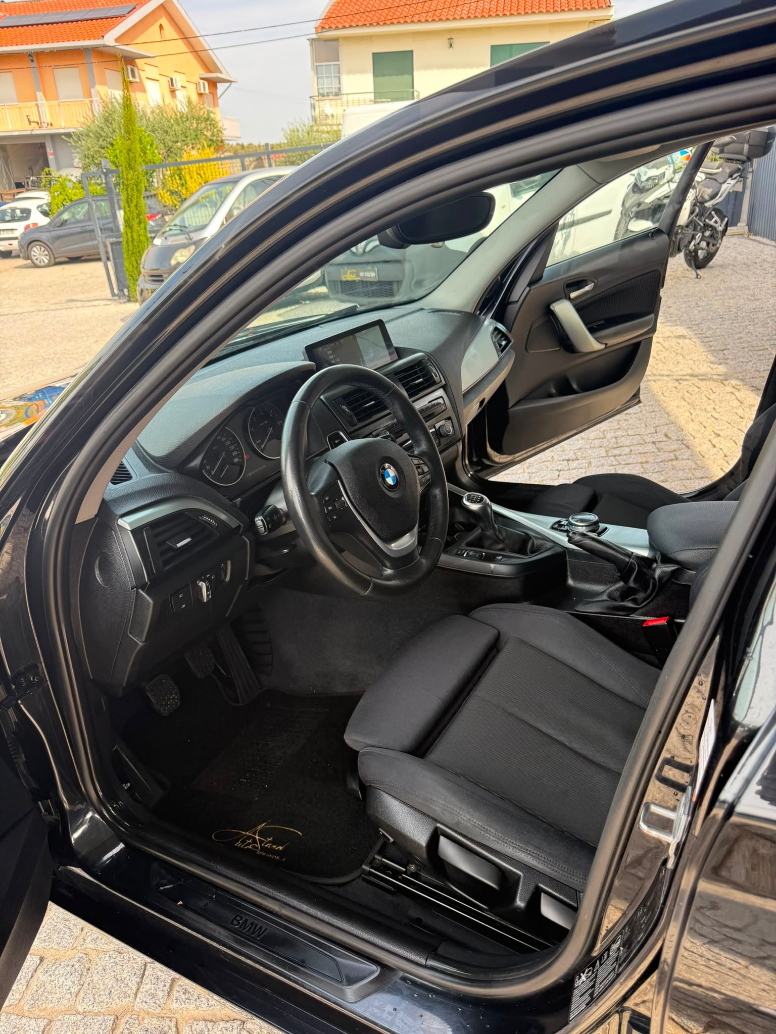 
								BMW 118D completo									
