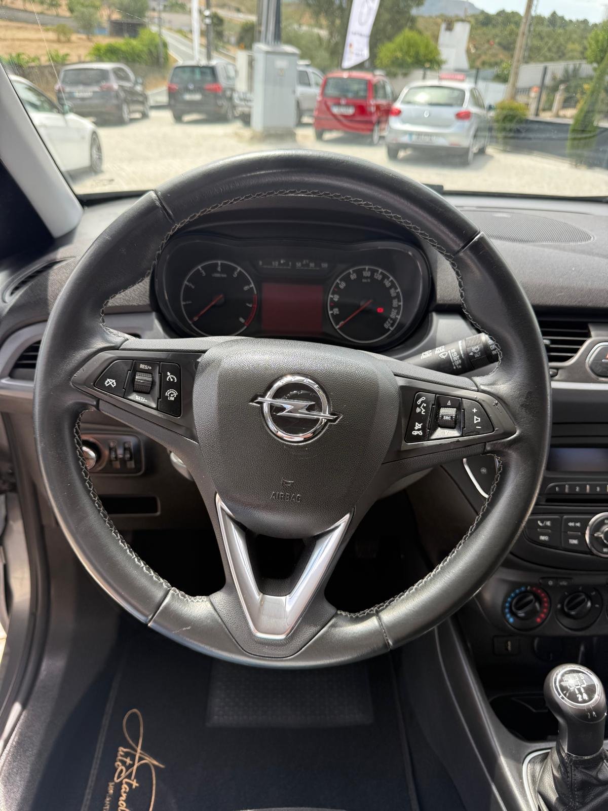 
								OPEL CORSA E 2018 completo									