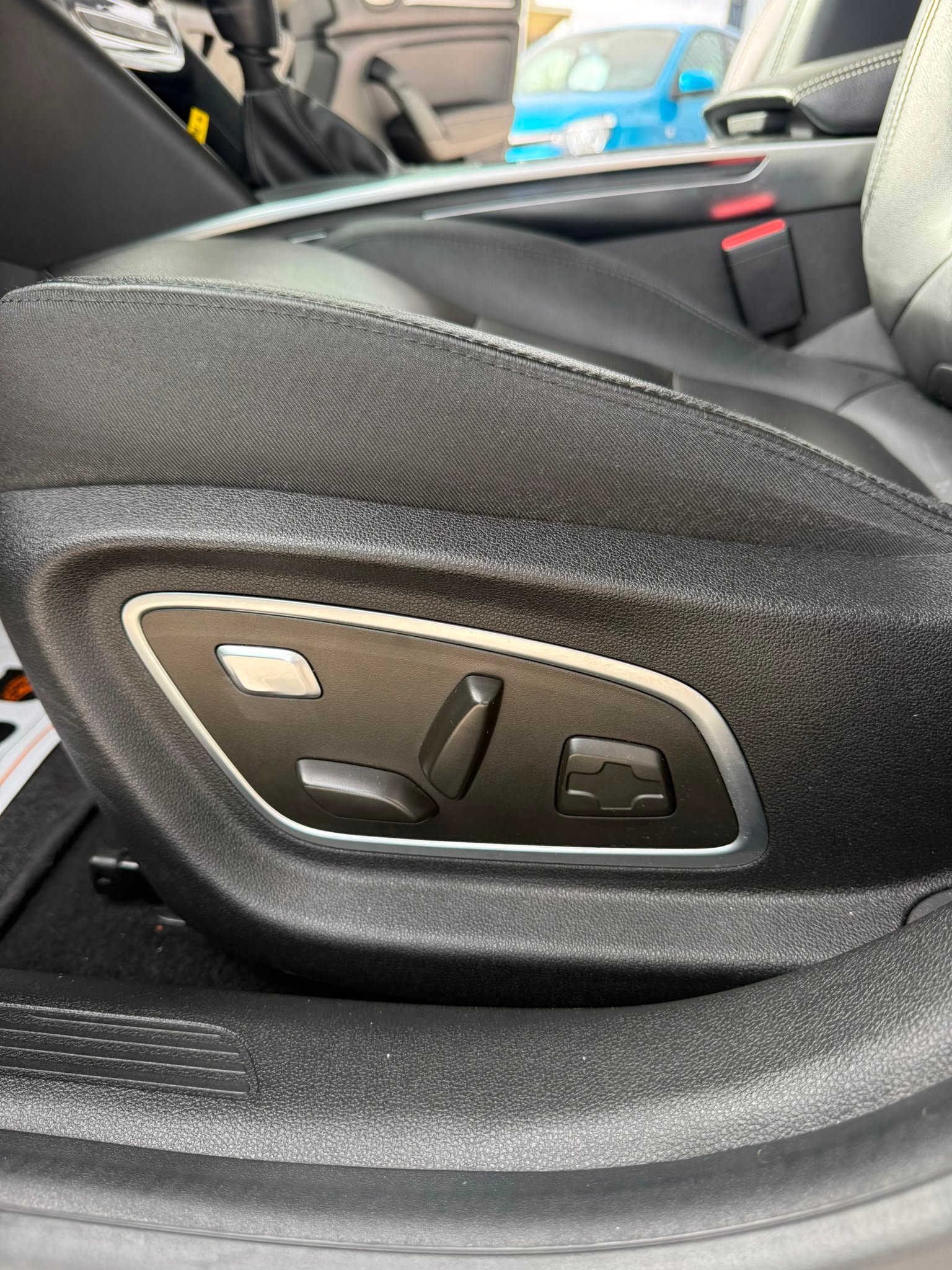 
								RENAULT MEGANE 2021 completo									