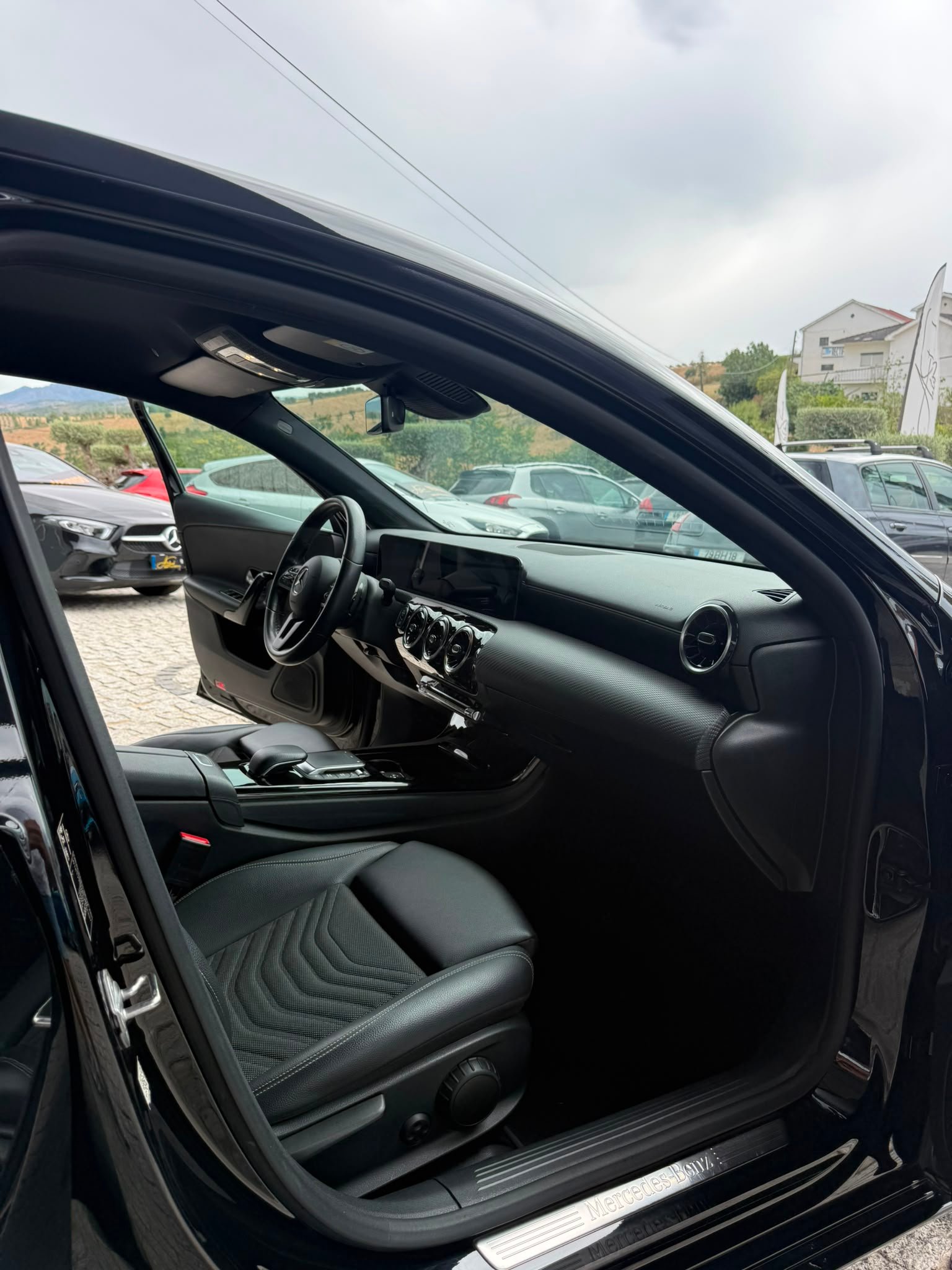 
								MERCEDES – BENZ A180D 2020 completo									
