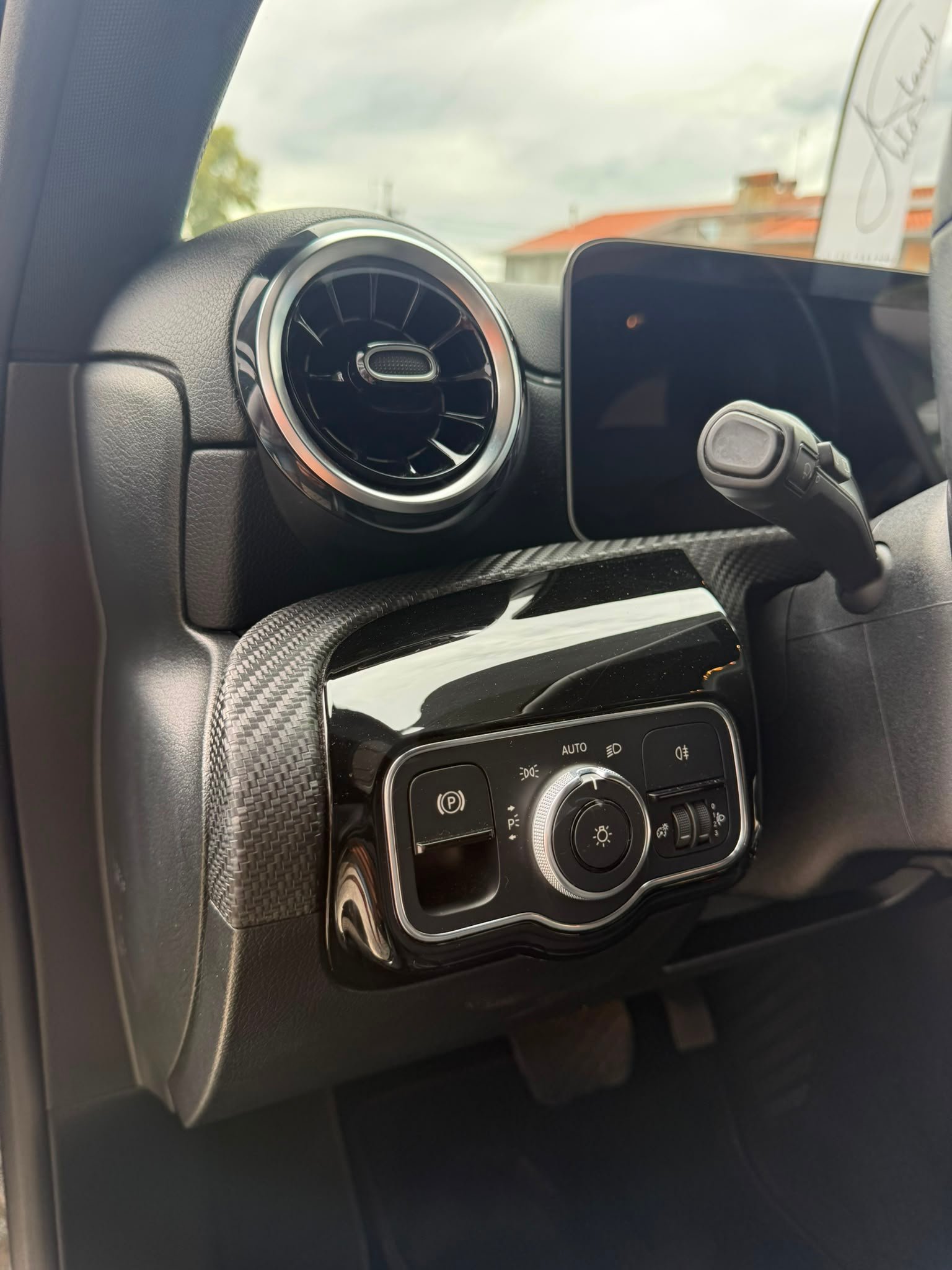 
								MERCEDES – BENZ A180D 2020 completo									