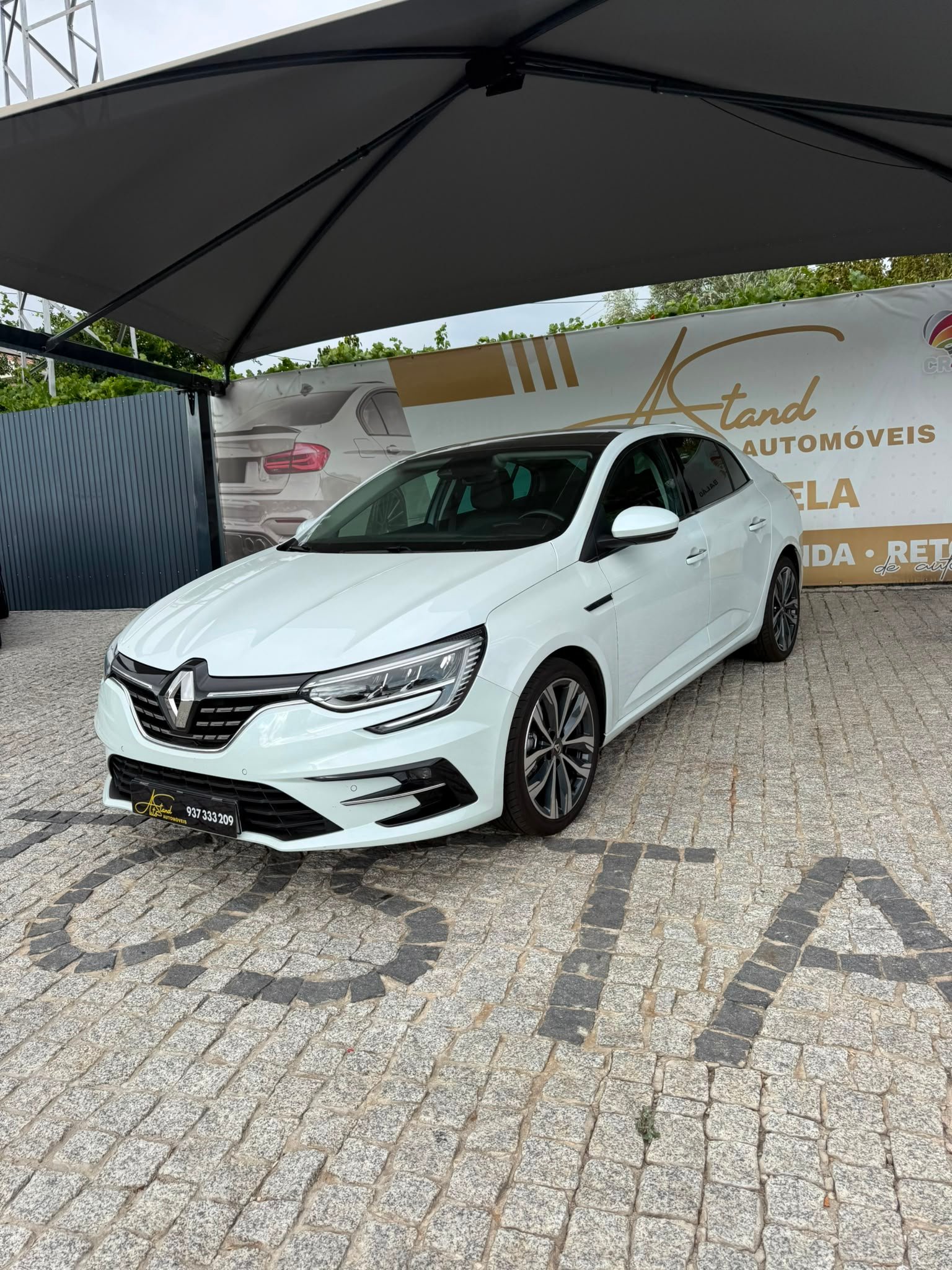 
								RENAULT MEGANE 2021 completo									
