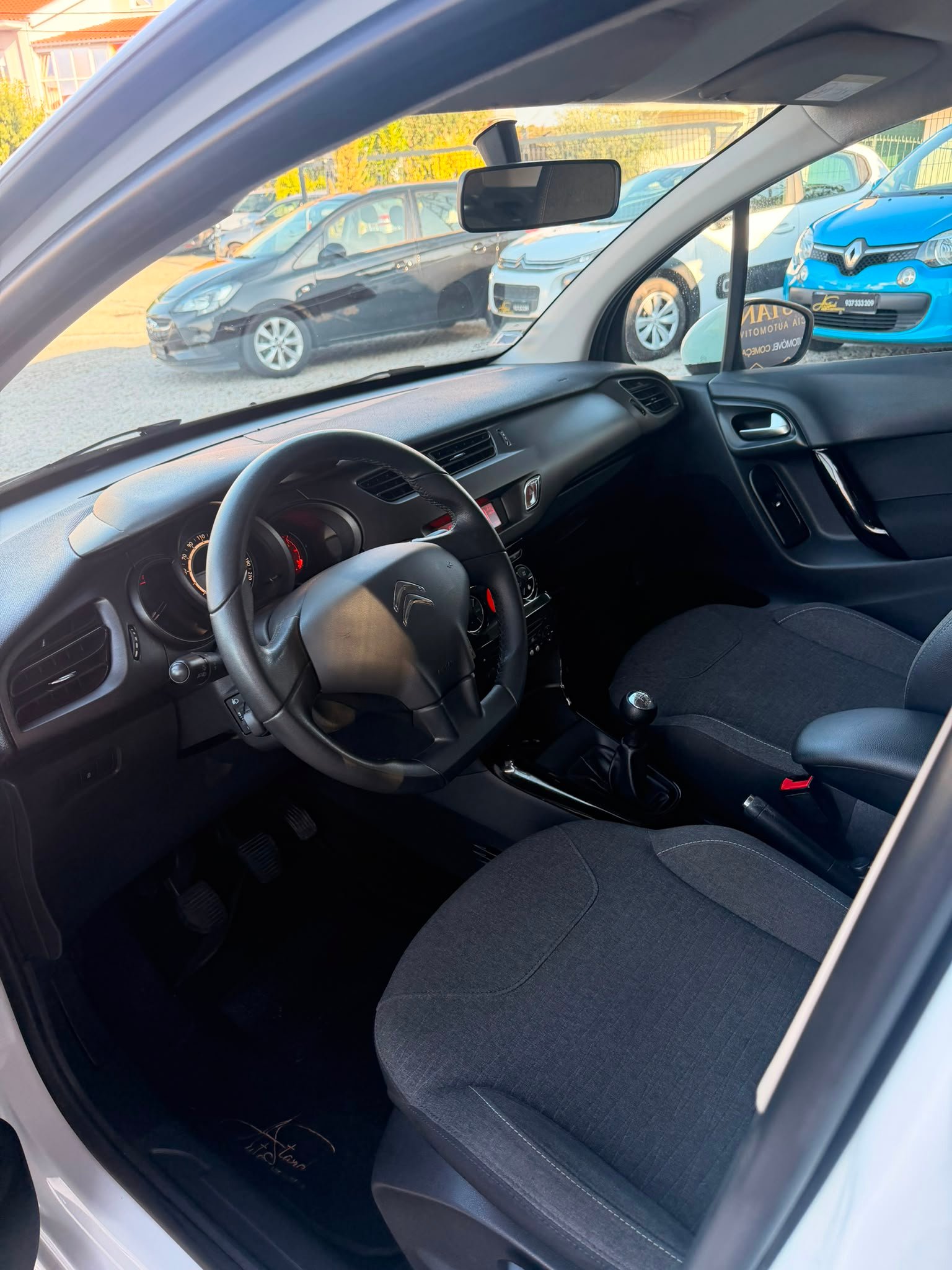 
								CITROEN C3 2015 completo									