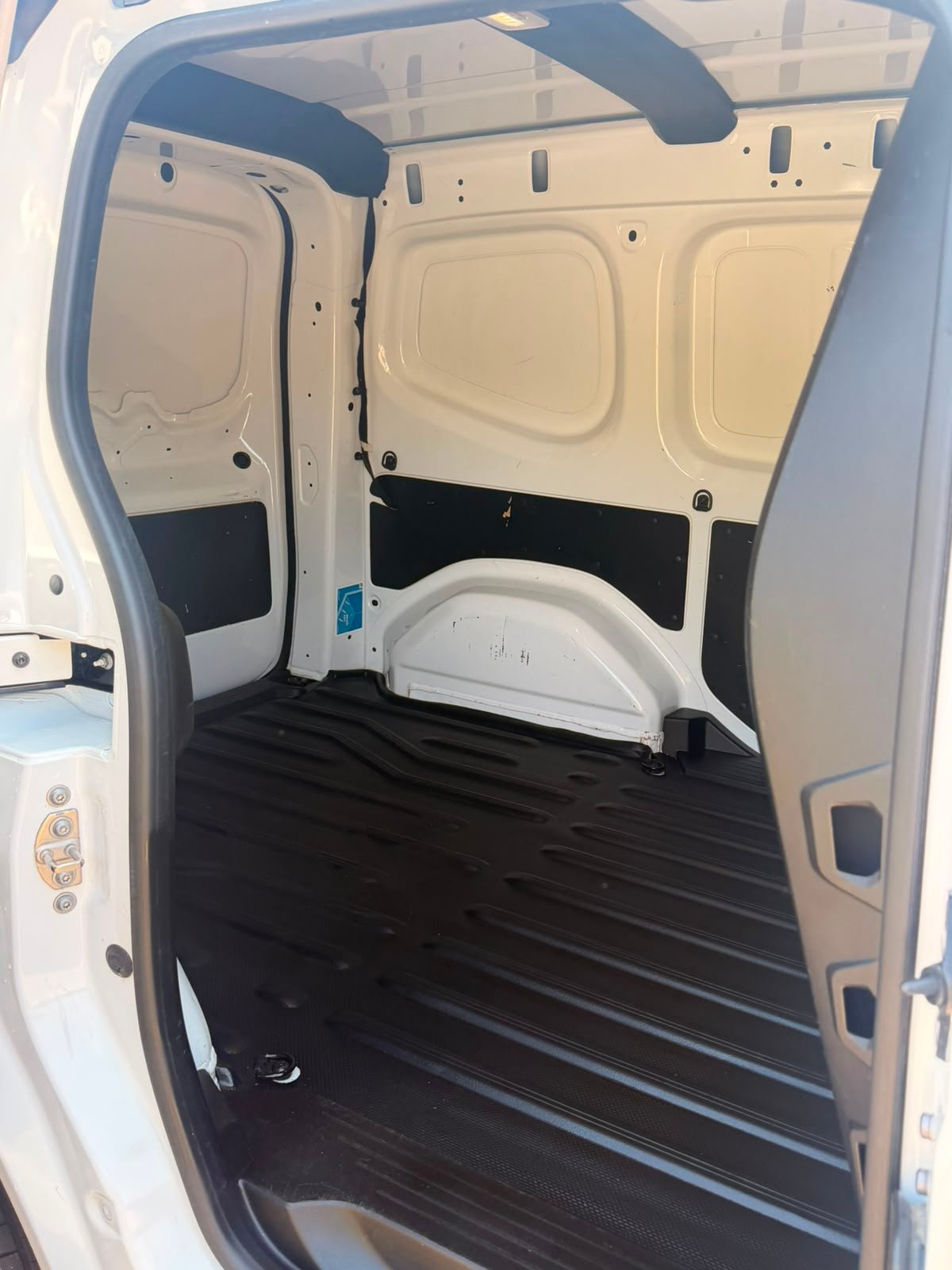 
								MERCEDES – BENZ CITAN 110CDI completo									