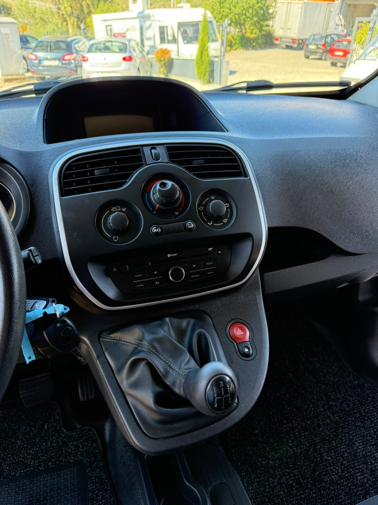 
								KANGOO 2014 completo									