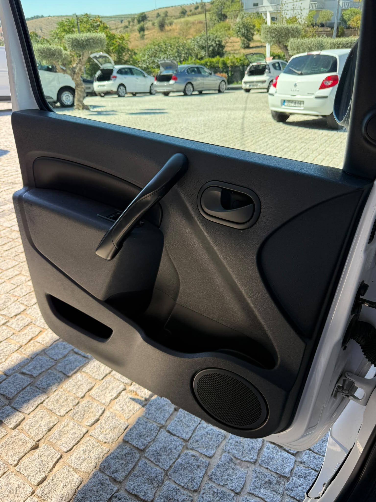 
								KANGOO 2014 completo									