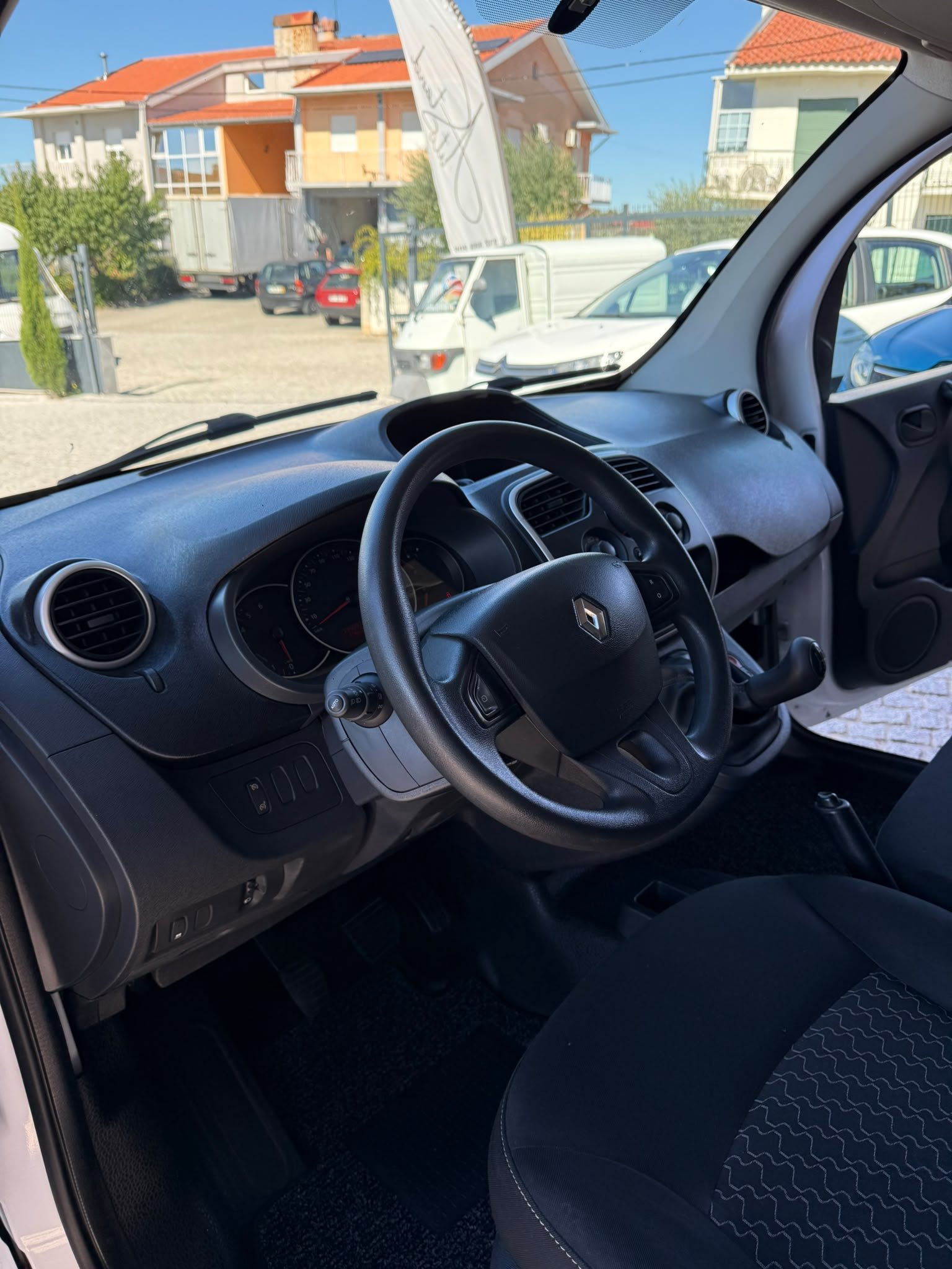 
								KANGOO 2014 completo									