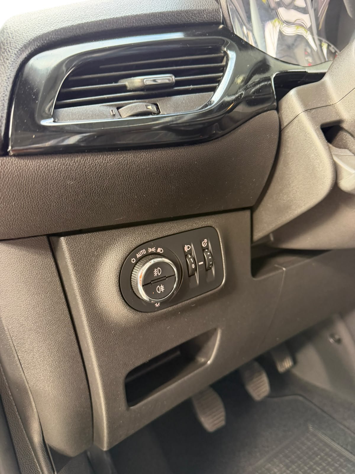 
								OPEL CORSA E 2015 completo									
