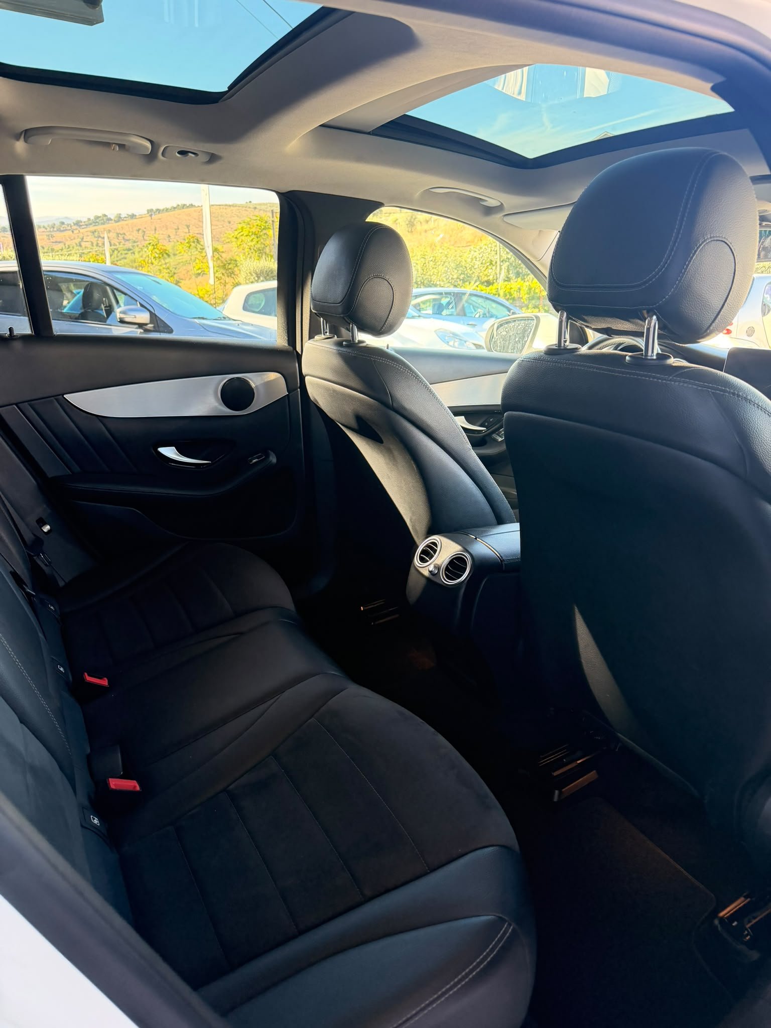 
								MERCEDES – BENZ  GLC 250 AMG 2018 completo									