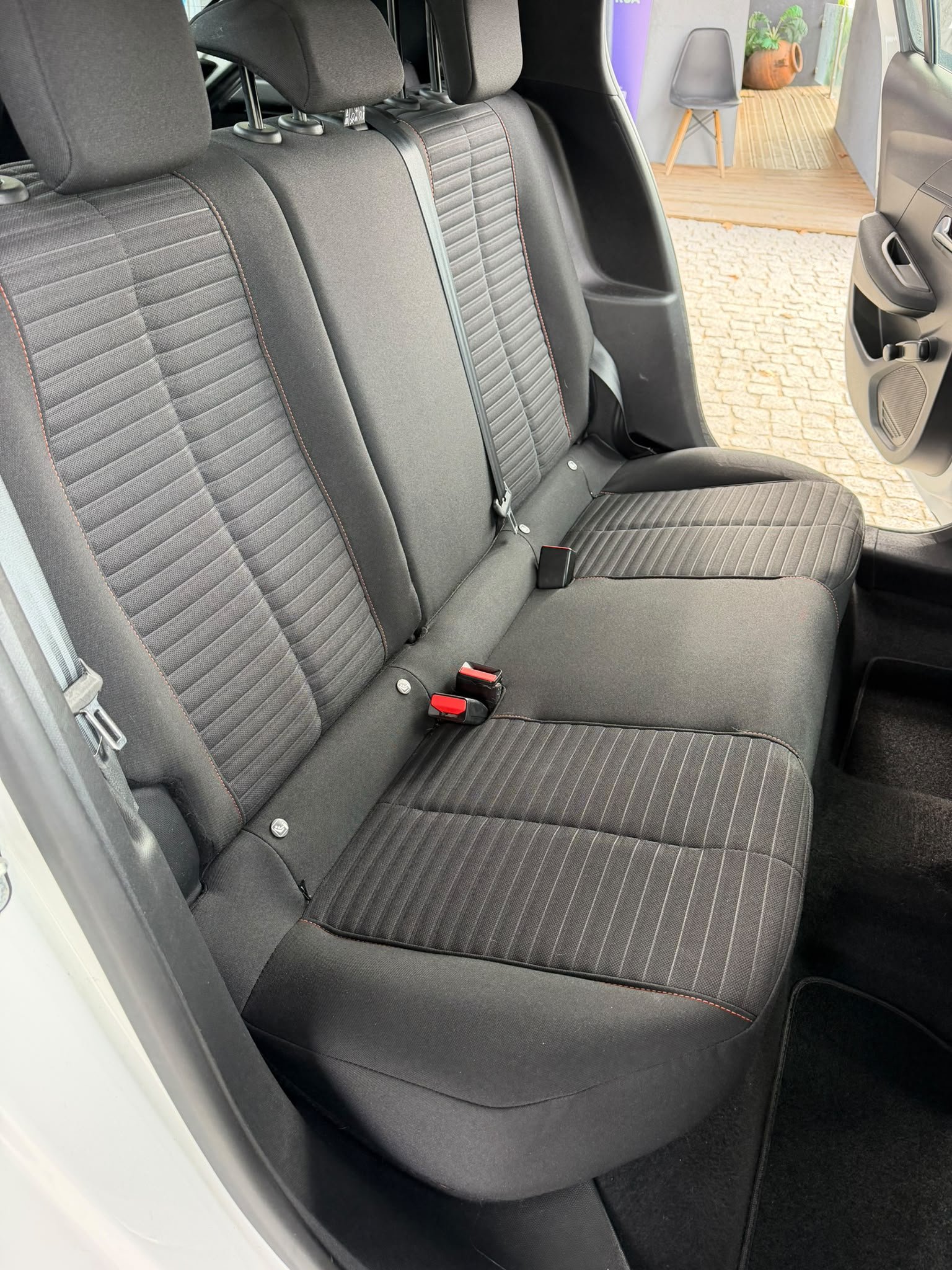 
								PEUGEOT 208 2022 completo									