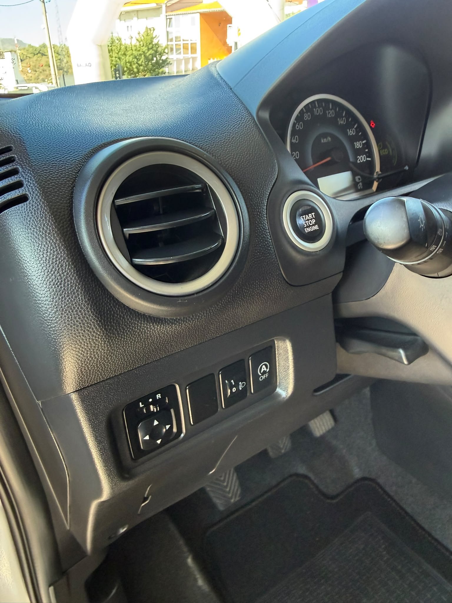 
								MITSUBISHI SPACE STAR 2016 completo									
