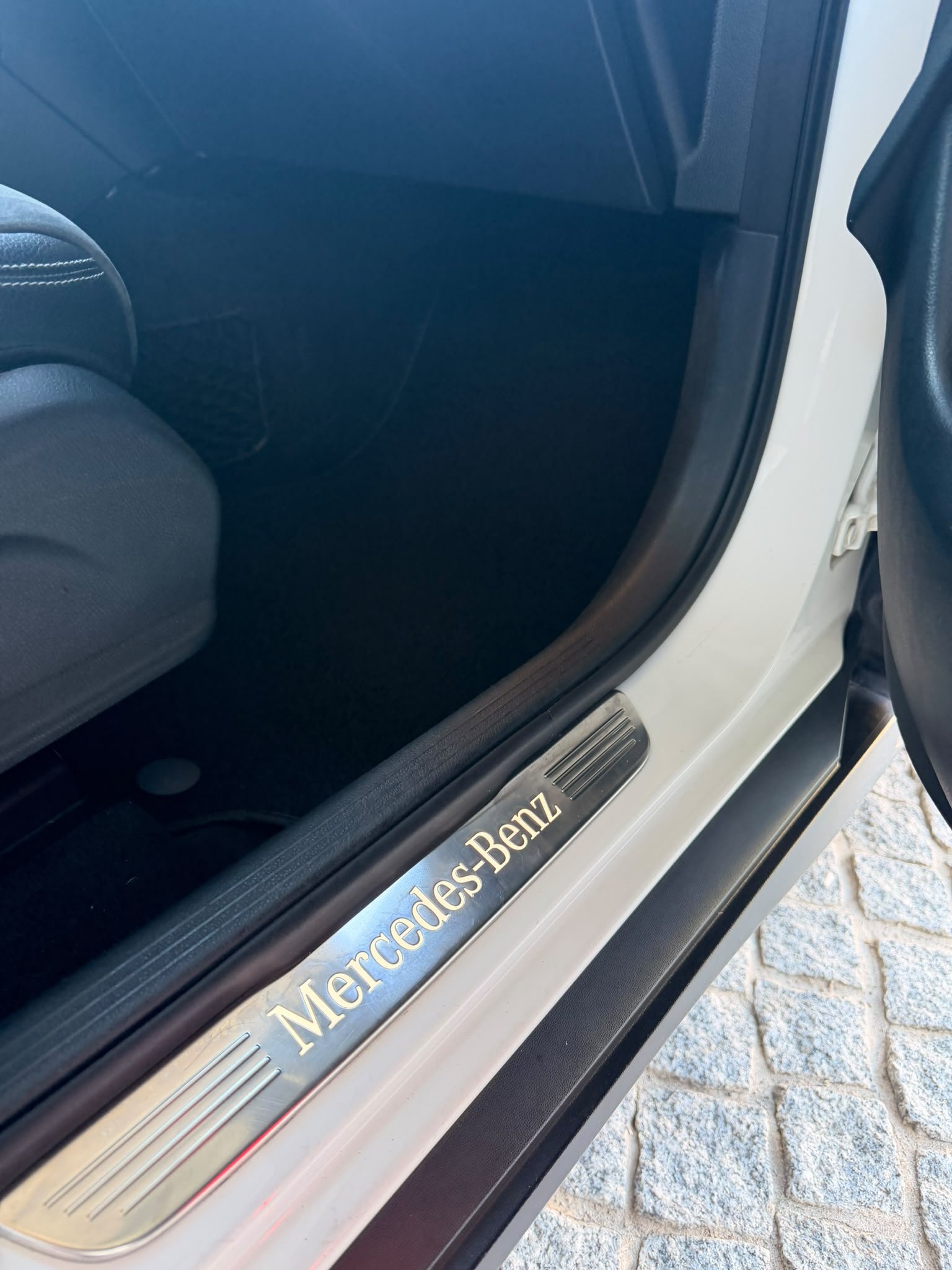 
								MERCEDES – BENZ  GLC 250 AMG 2018 completo									