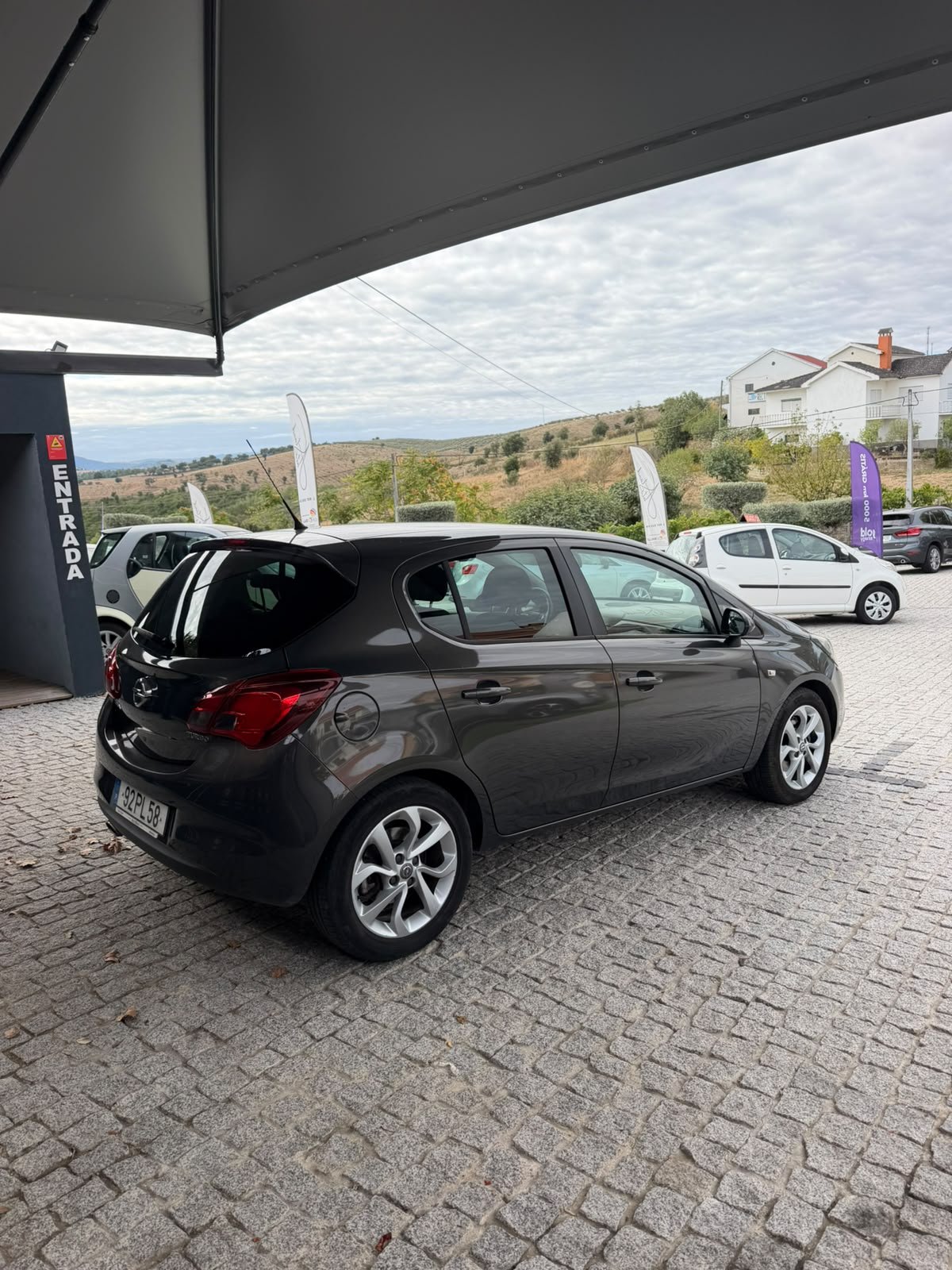 
								OPEL CORSA E 2015 completo									