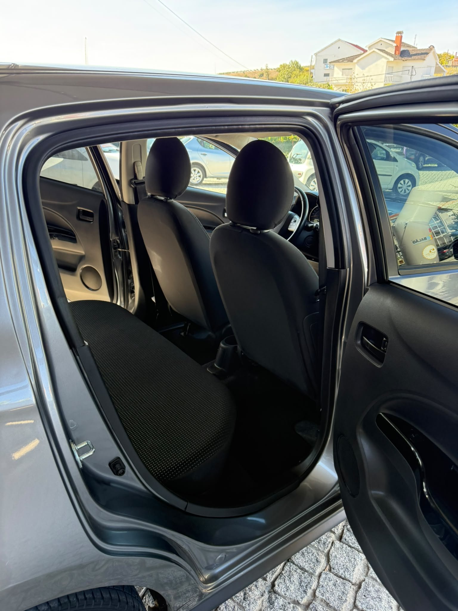 
								MITSUBISHI SPACE STAR 2016 completo									
